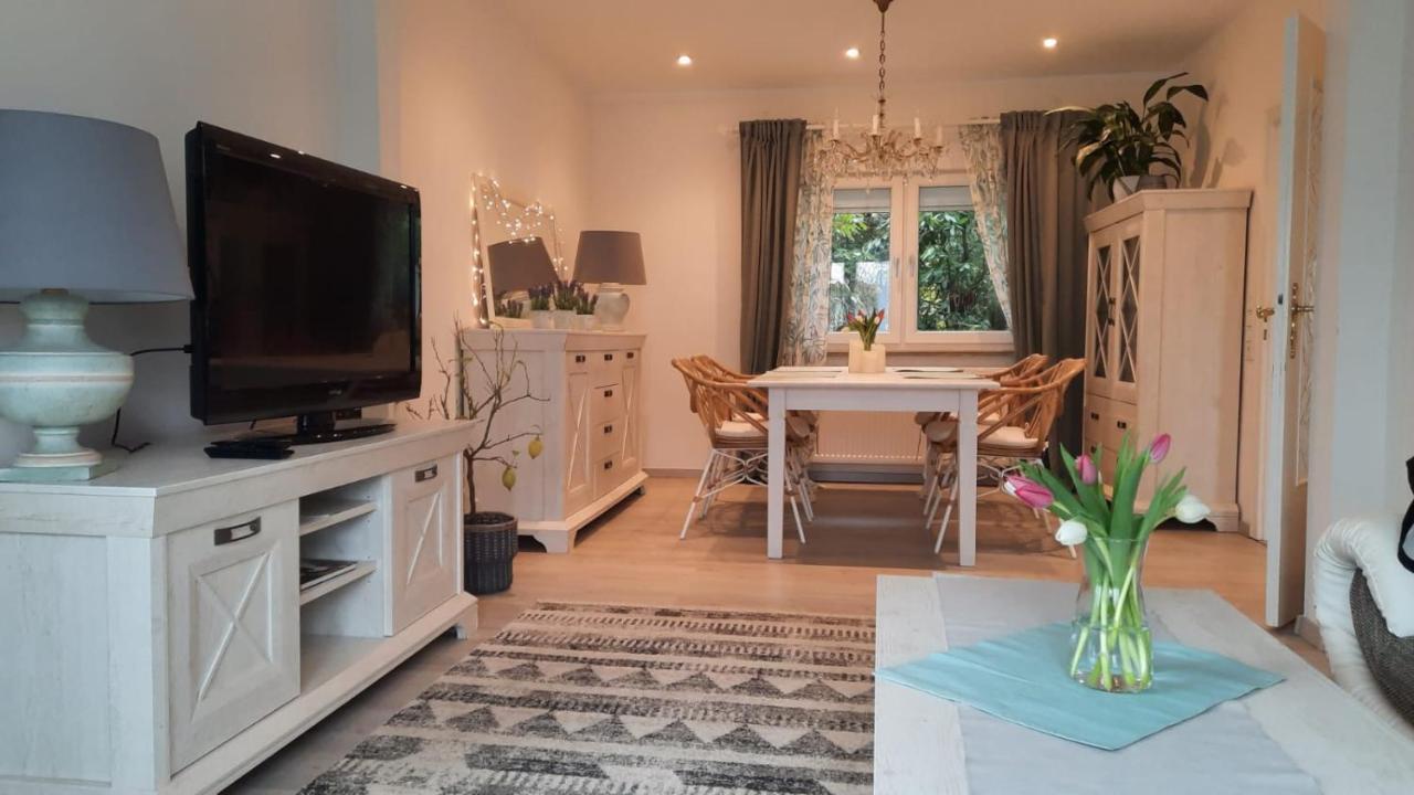Ferienhaus "Villa Am Eck" Eichenzell Bagian luar foto